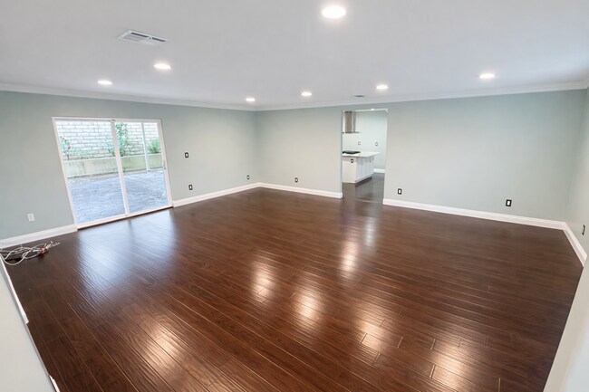 Building Photo - North Hollywood 4BR/3BA Home with Gated Entry and Private Yard