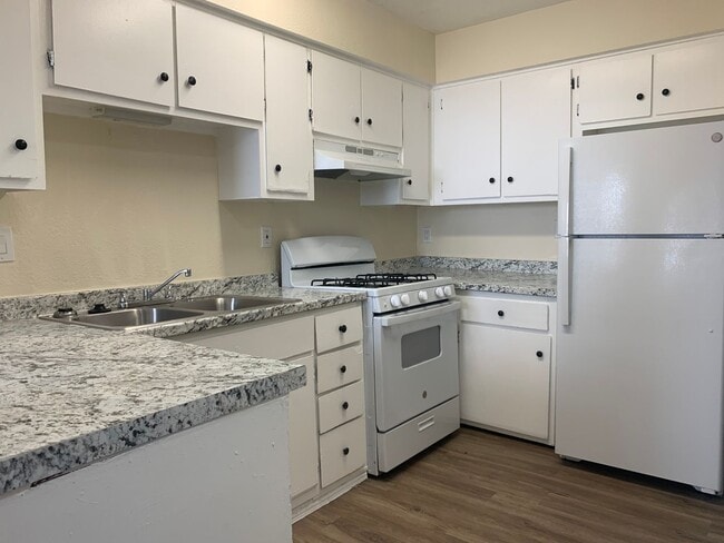Interior Photo - Alvarado Square