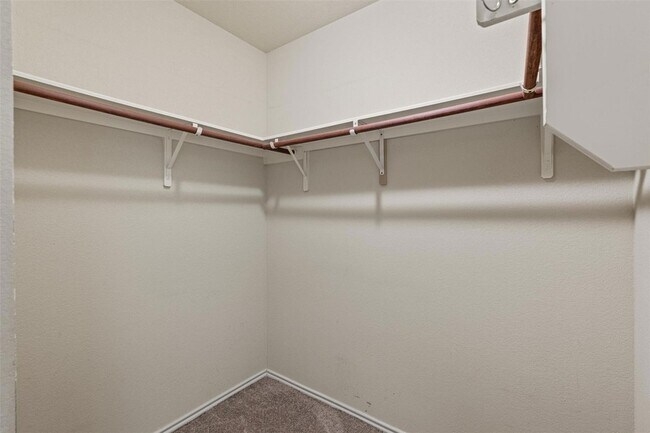 Building Photo - 15012 Parrish Ln