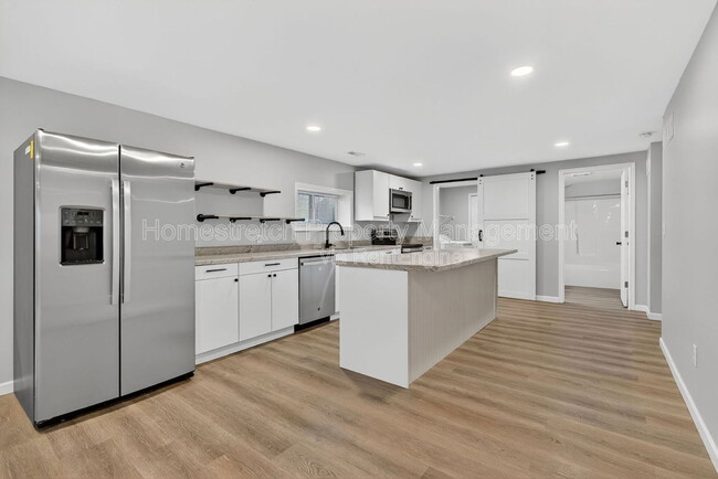 Building Photo - 1566 Sugar Grove Rd