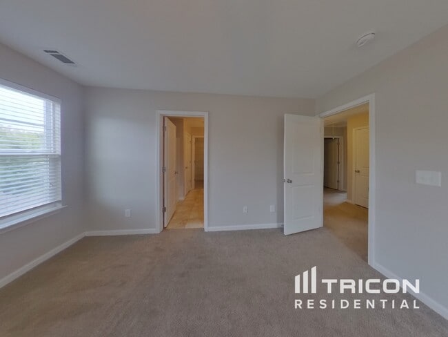 Building Photo - 403 Royalston Ct