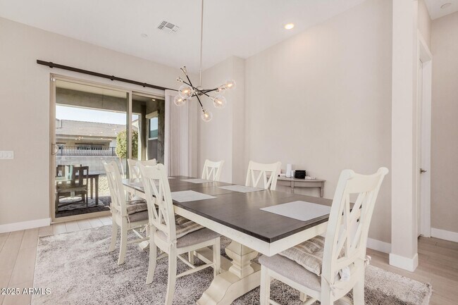 Building Photo - 1882 N 140th Dr