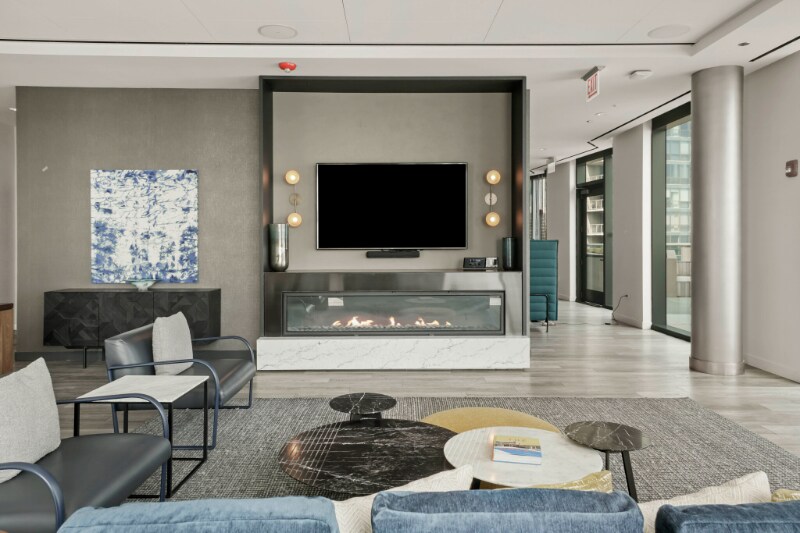 Building Photo - 461 E Waterside Dr