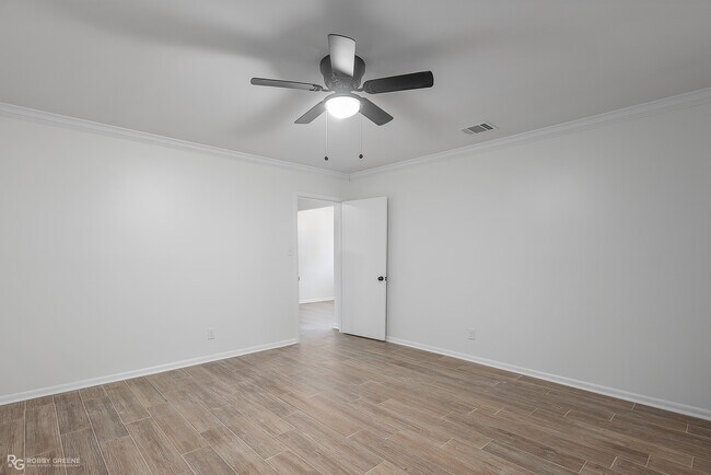 Building Photo - 1522 Captain Shreve Dr