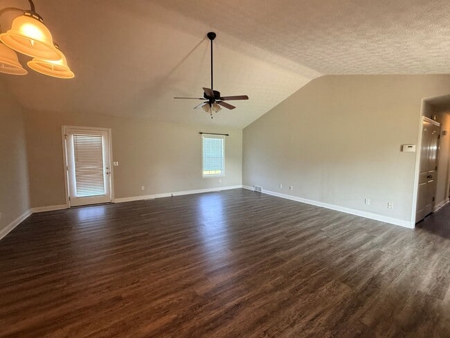 Building Photo - 149 Brock Ln