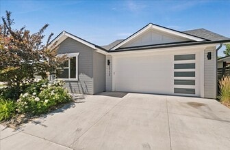 Building Photo - West Boise Bungalow with Modern Upgrades &...