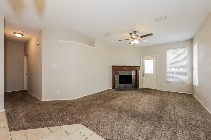 Building Photo - 1101 Trinity Trail