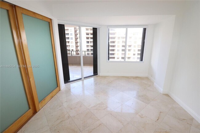 Building Photo - 201 Crandon Blvd