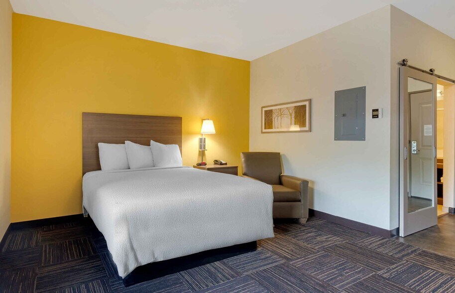 Building Photo - Furnished Studio-Rock Hill