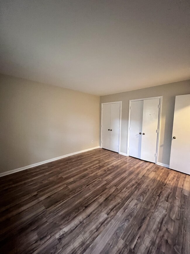 Building Photo - 8326 Summerglen Cir