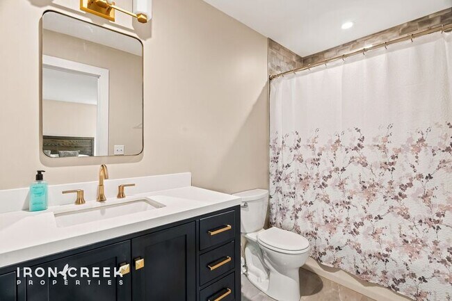 Building Photo - 3015 Sand Hill Crane Dr