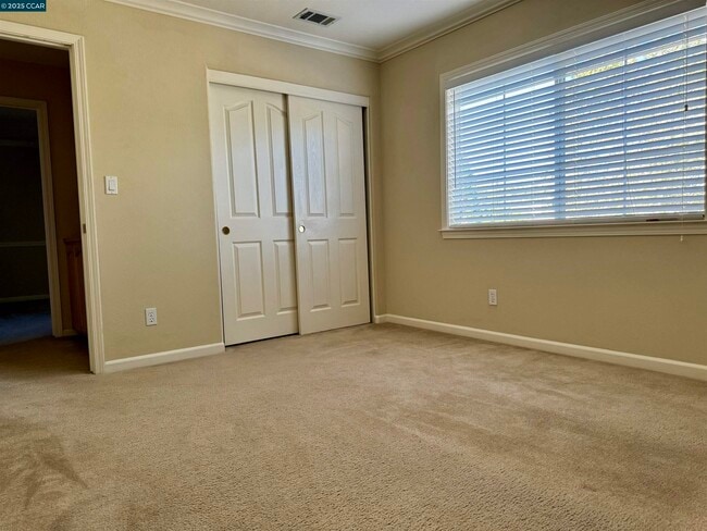 Building Photo - 5179 Keller Ridge Dr