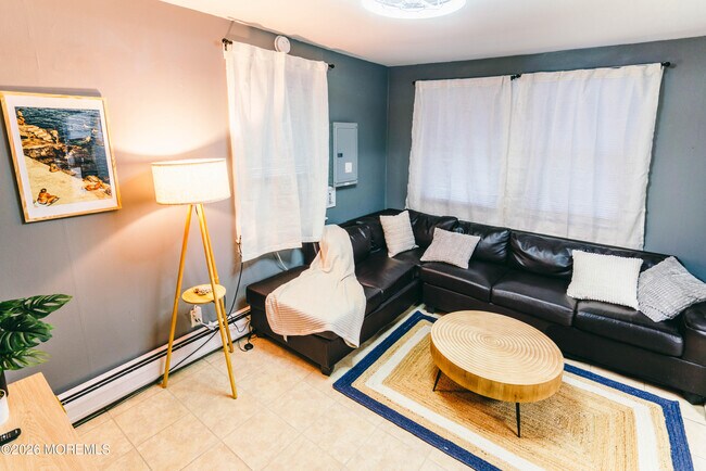 Building Photo - 13 Decatur Ave