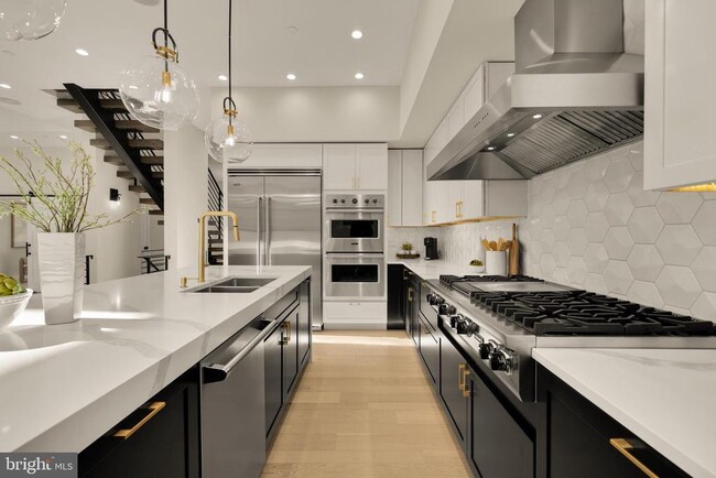 Building Photo - 4913 Sherier Pl NW