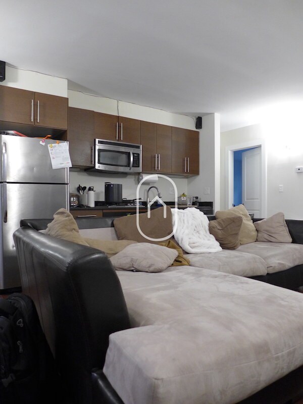 Building Photo - 23 E Concord St