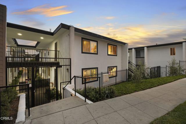 Building Photo - 1381 E Santa Clara St
