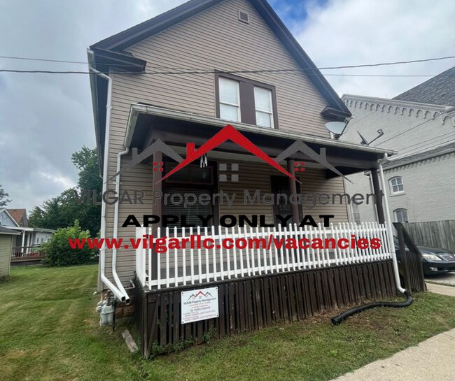 Building Photo - 109 3rd St