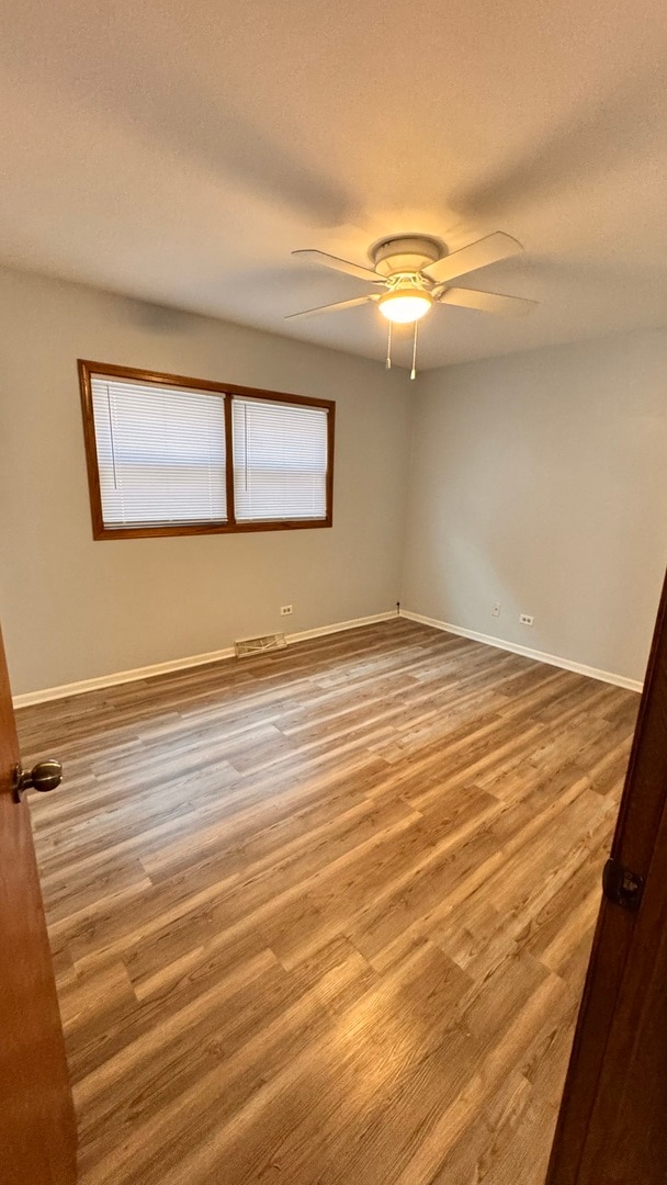 Building Photo - 5517 W Windsor Ave