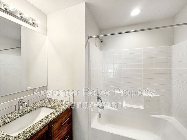 Building Photo - 2312 N 35th St