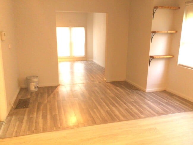 Building Photo - 8518 S Givins Ct