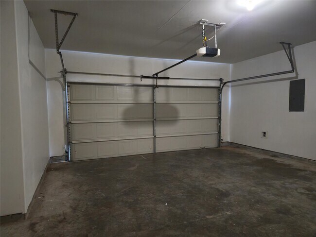 Building Photo - 41 Rd 5102