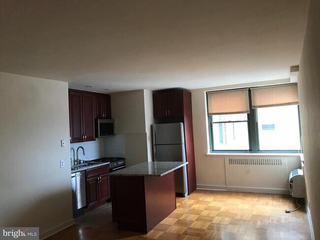 Building Photo - 2601 Pennsylvania Ave