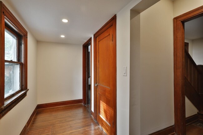 Building Photo - 2104 Iuka Ave