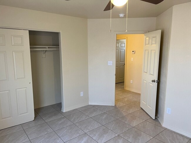 Building Photo - Two Bedroom San Luis Home with Fenced Back Yard