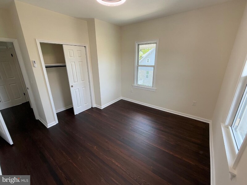 Building Photo - 1210 Eldridge Ave