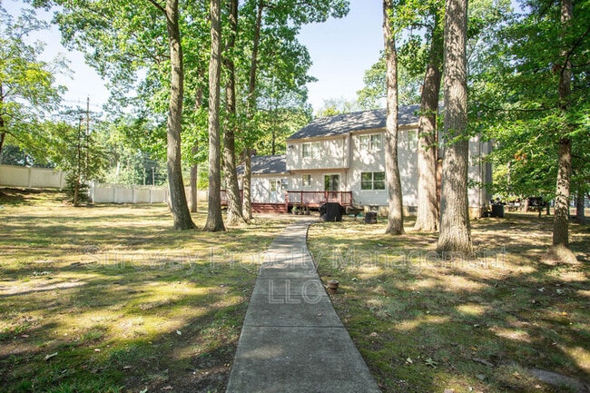 Building Photo - 901 Kresson Rd