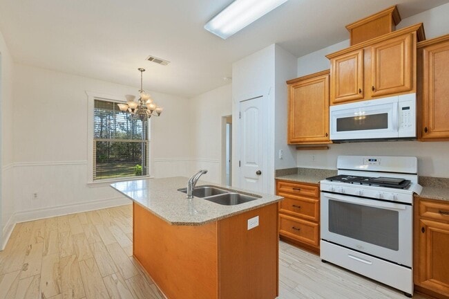 Building Photo - 113 Perimeter Pl