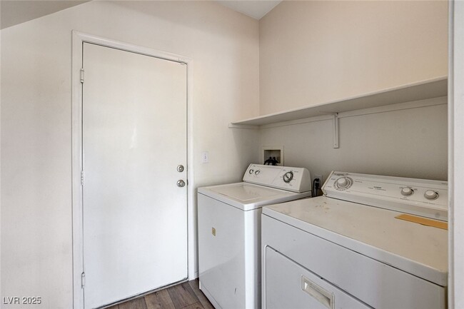 Building Photo - 3008 Hot Cider Ave