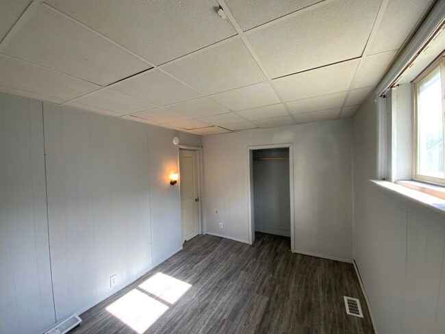 Building Photo - 624 Grant St