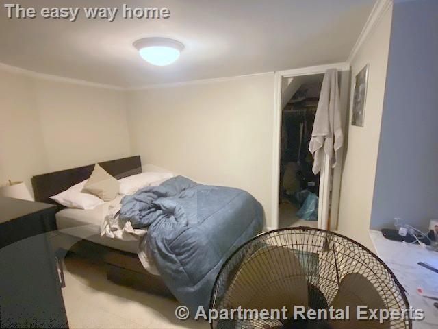 Building Photo - 519 Main St