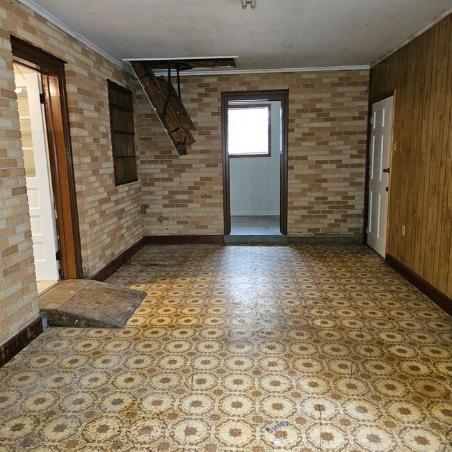 Building Photo - 1123 W Camellia Dr