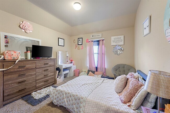 Building Photo - 111 Quail Meadow Dr