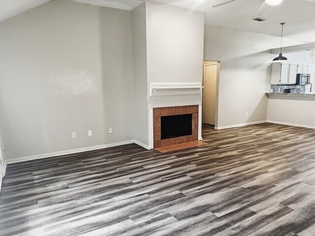 Building Photo - 31248 N Head Dr
