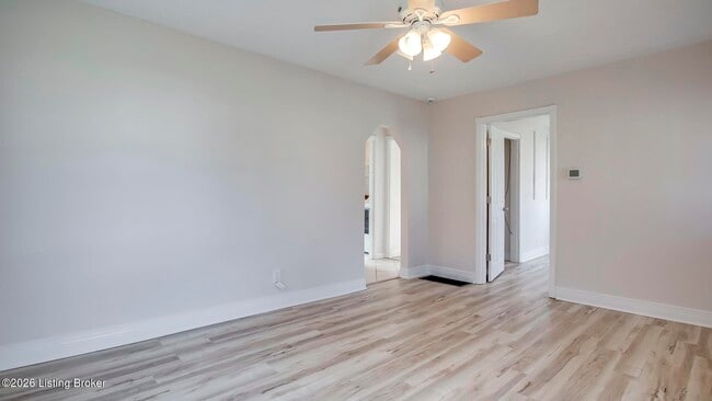 Building Photo - 3318 Van Winkle Dr