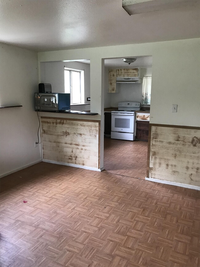 Building Photo - 11-3482-3482 Plumeria St