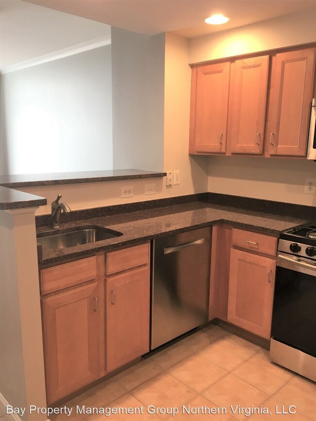 Building Photo - 4490 Market Commons Dr