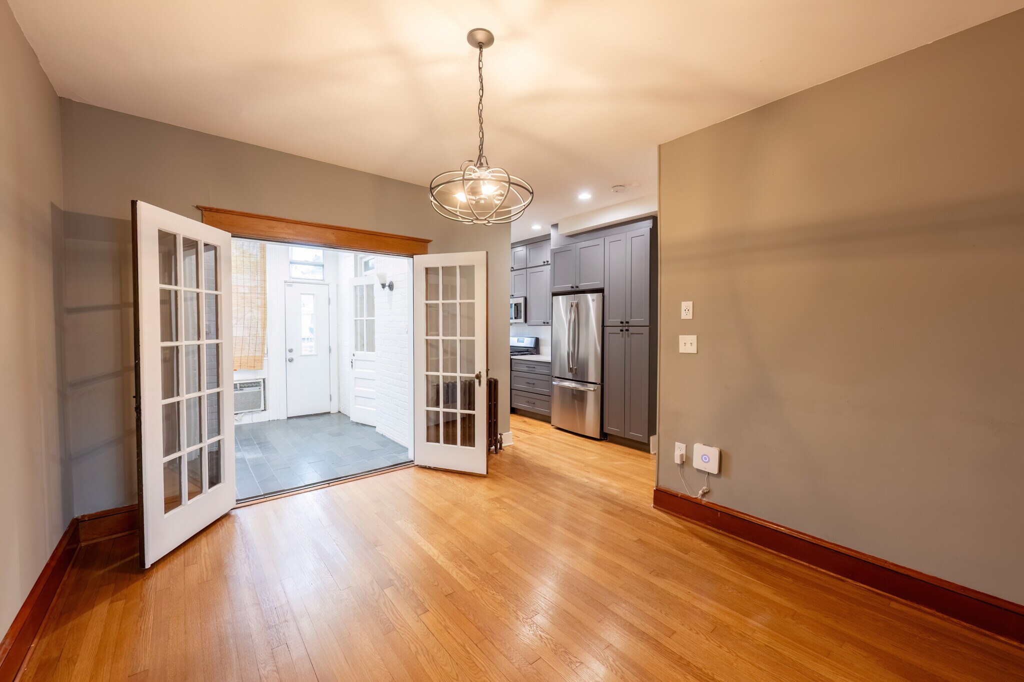 Building Photo - 317 Ingraham St NW