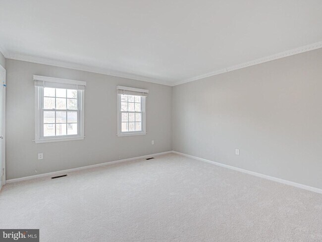 Building Photo - 10332 Mockingbird Pond Ct