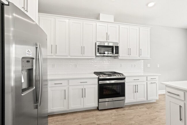 Building Photo - "Charming 3-Bedroom Rental in estancia the Center of Wesley chapel.