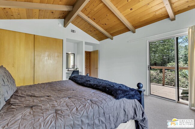 Building Photo - 25465 Seneca Dr