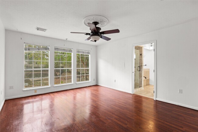 Building Photo - 13206 Chriswood Dr