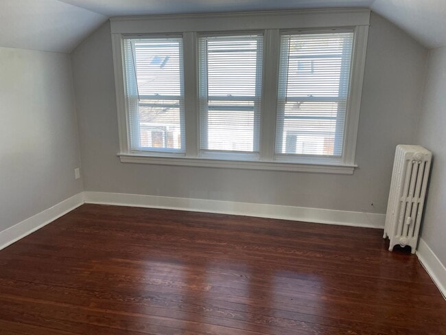 Building Photo - Beautiful Single Family Home For Rent in E...