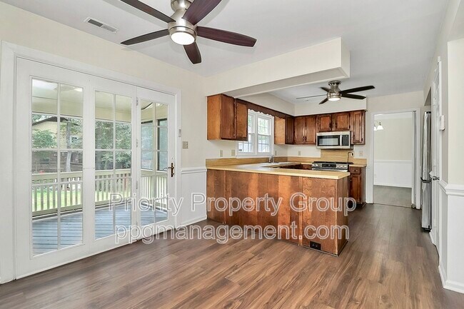 Building Photo - 11323 Harrowfield Rd