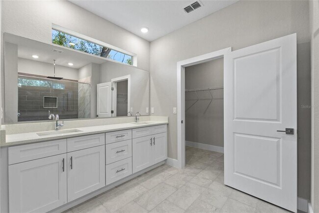 Building Photo - 3473 S San Mateo Dr