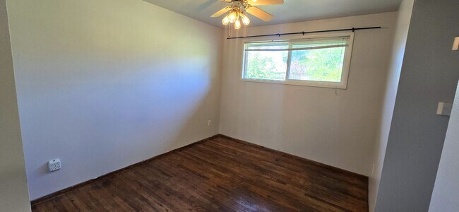 Building Photo - Spacious 3 Bedroom Home in North Corvallis