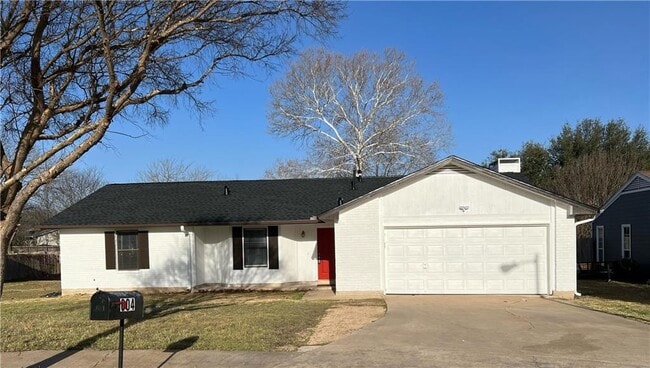 Primary Photo - 604 Hill Cove